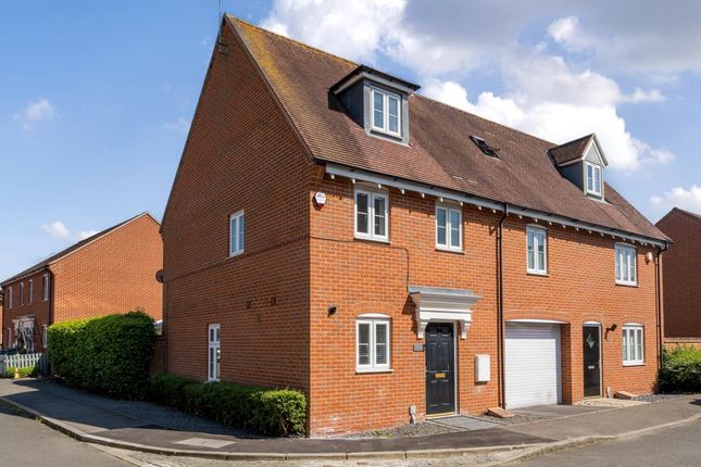 Thumbnail Town house to rent in Buckingham Park, Aylesbury