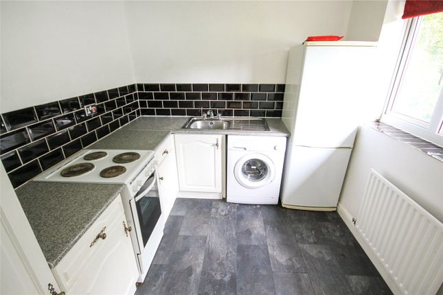Maisonette for sale in Hythe Avenue, Crewe, Cheshire