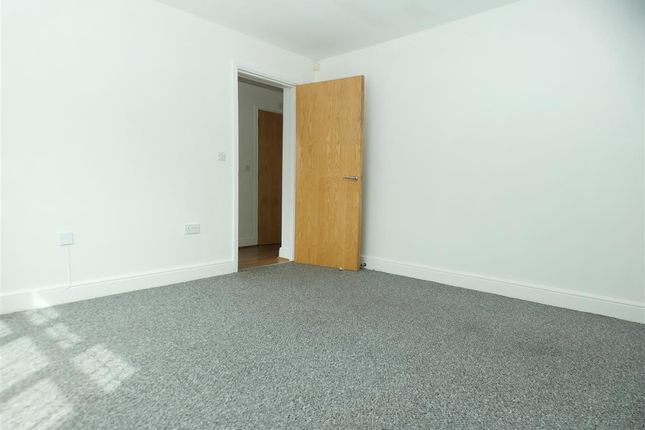Flat for sale in Birkdale Court, Huyton, Liverpool