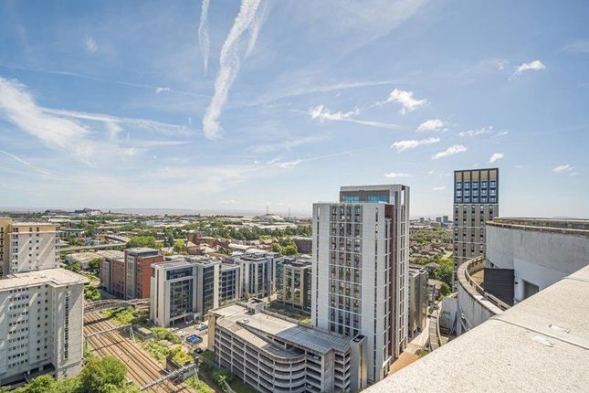 The Penthouse,292, Altolusso, Cardiff photo 2
