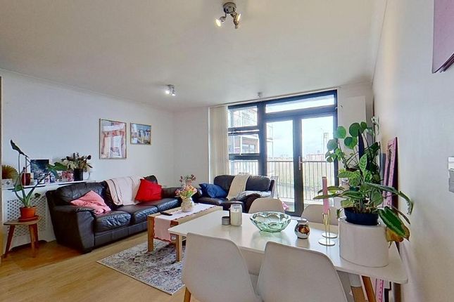 Flat for sale in Maltings Close, Twelvetrees Crescent, Bromley By Bow, London