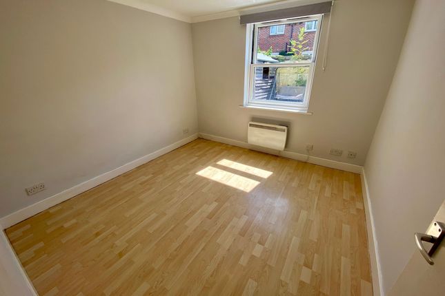 Flat 7, Charlotte House The Street, Ashtead photo 5