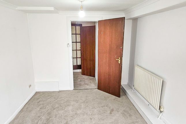3 Clifford Road,, Canning Town, London photo 5
