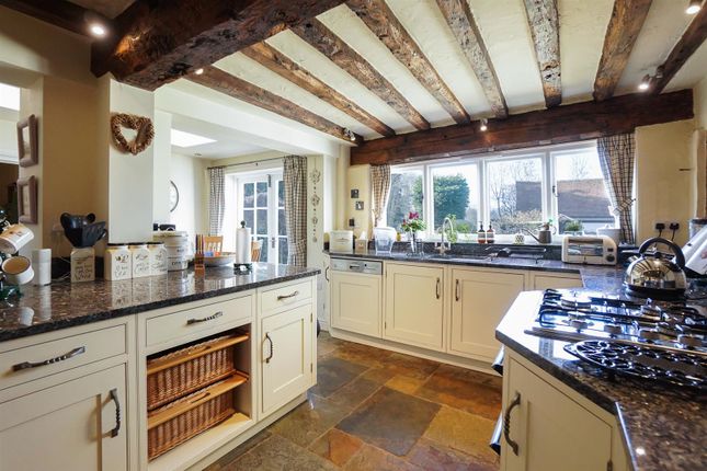 Detached house for sale in Church Road, Snitterfield, Stratford-Upon-Avon