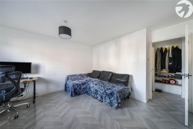 Flat 2, Brougham Court,, Hardwick Crescent, Kent photo 4
