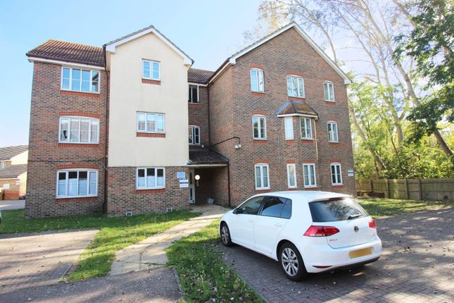 Flat for sale in Redbourne Drive, London