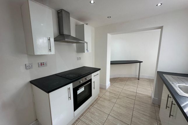 56B, Liverpool photo 3