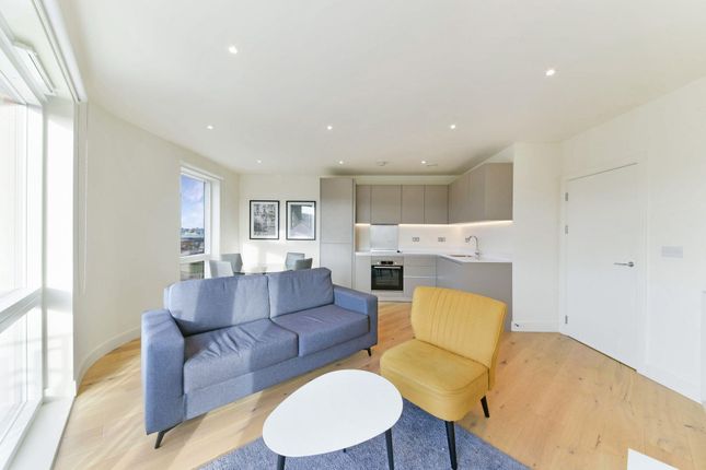 Flat to rent in Minotaur House, Thunderer Walk, Royal Arsenal Riverside, Woolwich, London