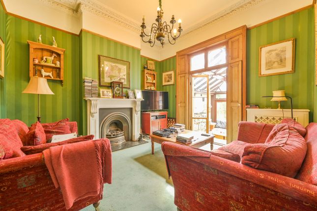 Warwick Road, W5, Ealing photo 2