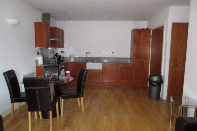 Isaac Way, Manchester photo 2
