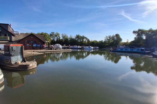 50, Marina Approach, Hayes photo 2