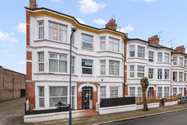 8b, Churchmead Road, London photo 2