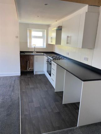 236, Holme Lane, Bradford photo 3