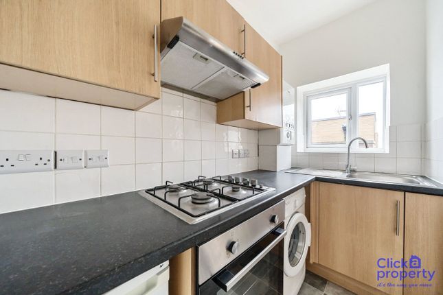 Studio to rent in Mount View Road, Crouch End