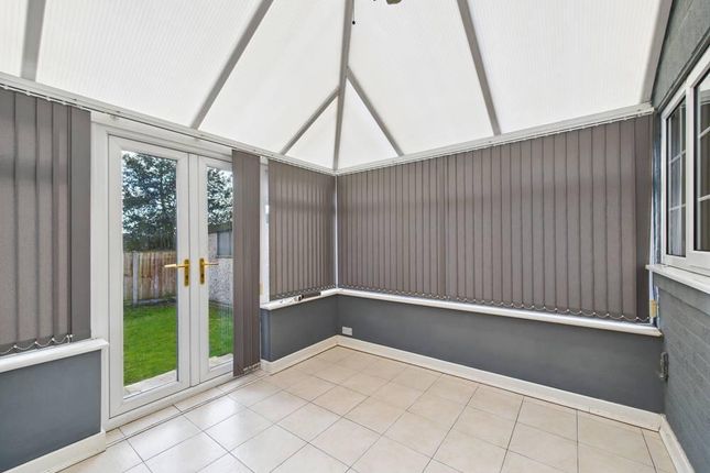 30, Vicarage Gardens, Pontefract photo 4