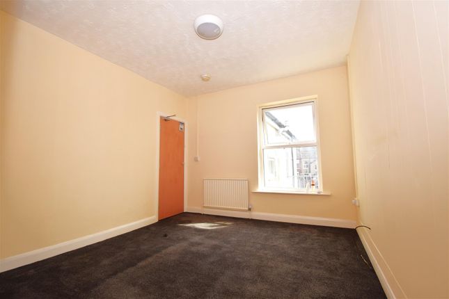 Flat to rent in Mulgrave Street, Scunthorpe