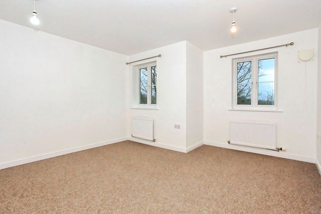 67, PETERBOROUGH photo 2
