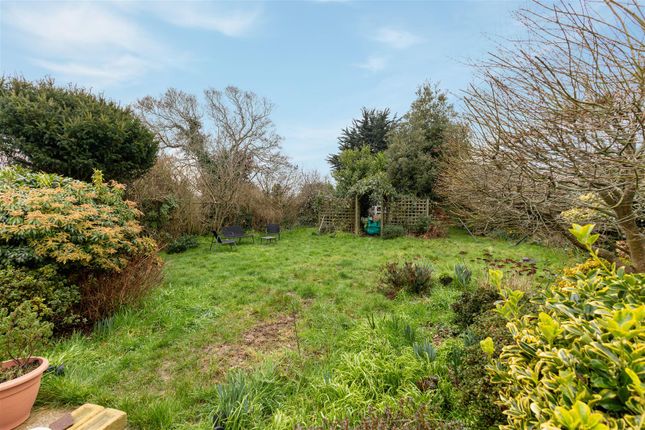 29, Woodsgate Park, Bexhill-On-Sea photo 2