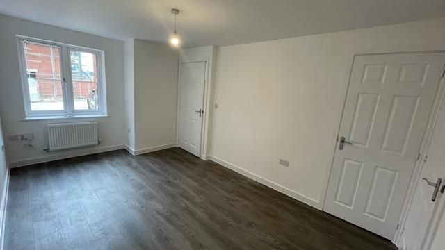 4, Trout Close, CORBY photo 4