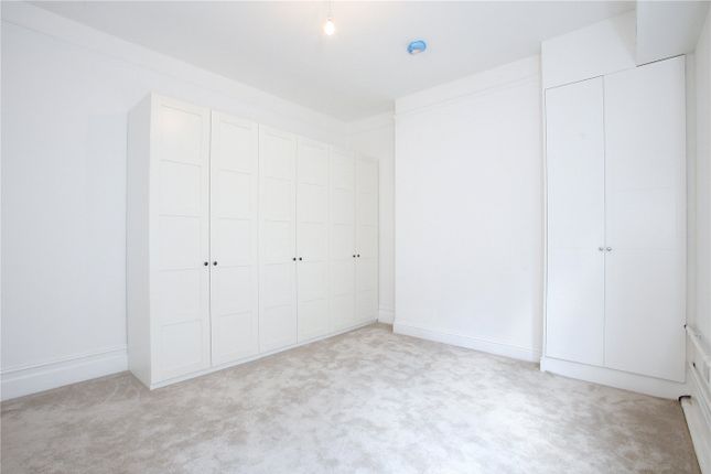 Flat 3, 137A, Kensington High Street, London photo 4