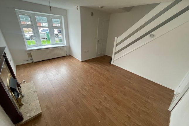 Thumbnail Terraced house to rent in Roslyn Close, Smethwick
