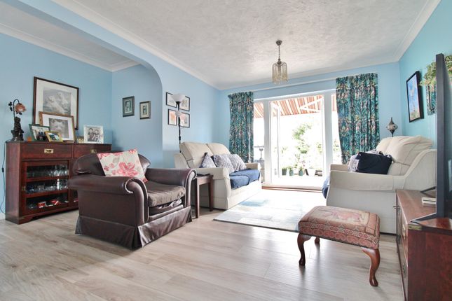 16, Studland Road, Lee-on-the-Solent photo 4