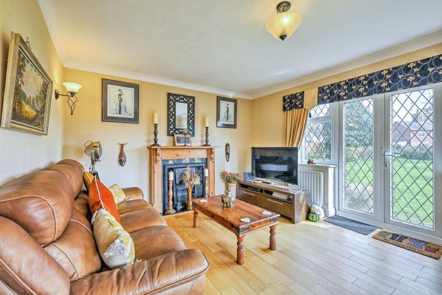 25, Green Lane, Northampton photo 3