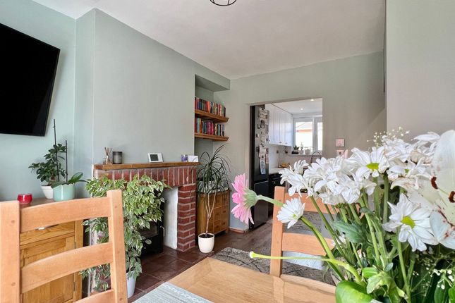 66 Roman Road, Taunton photo 3