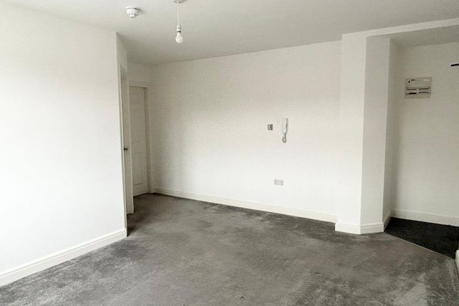 Flat 3, Barnoldswick photo 5