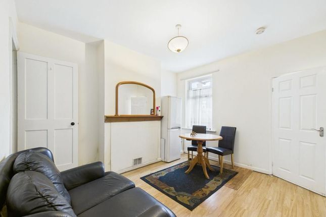 45 Vernon Road, Leicester photo 3