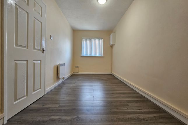 Flat 4, Springfield Mill Court, Bull Street, WEDNESBURY photo 4