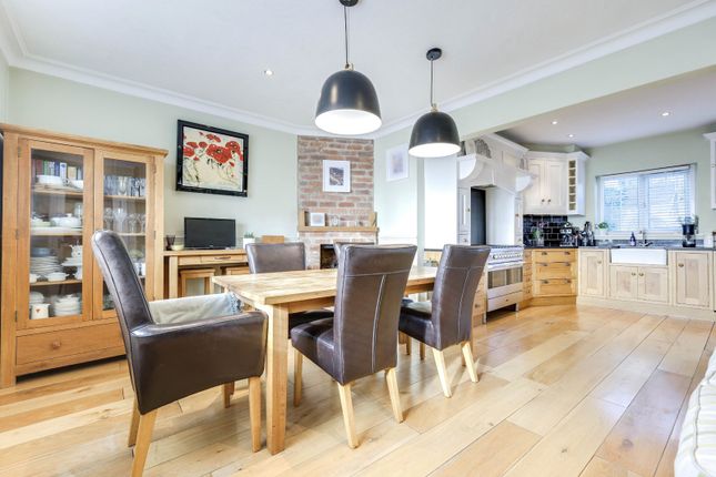 204, West End Lane, Leeds photo 3