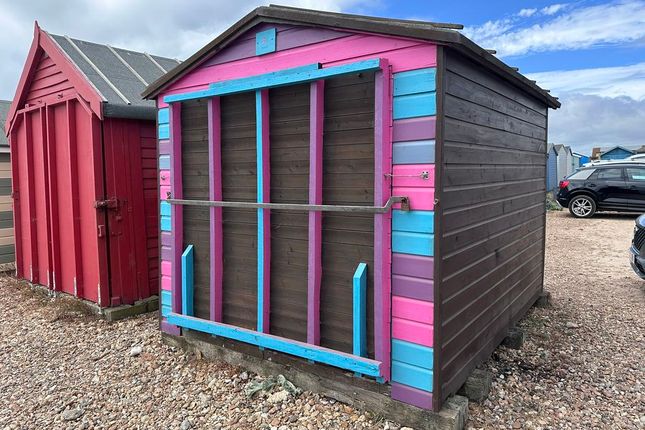 A9 Beach Hut, Sea Front, Hayling Island photo 4