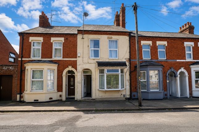 6-bed terraced on 88 Balmoral Road, Northampton, £225,000