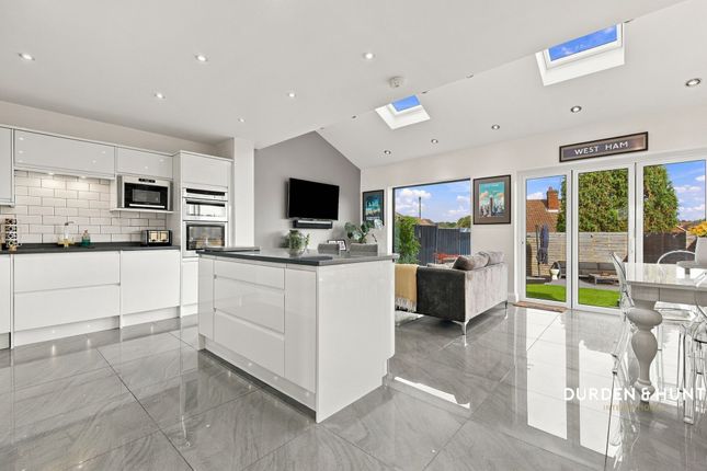 26 Shevon Way, Brentwood photo 4