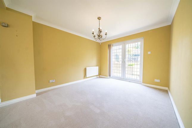 Whitecross Drive, Weymouth photo 3