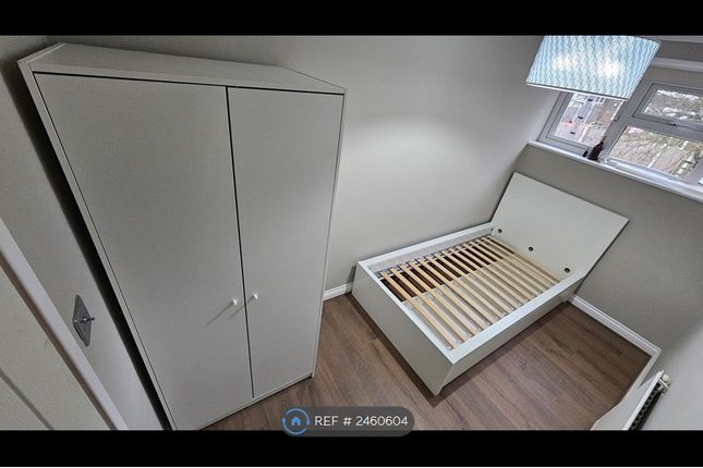 Single Room.. Mattress Will Be Added