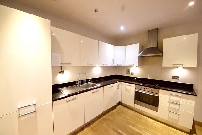 Thumbnail Flat to rent in Roach Road, London