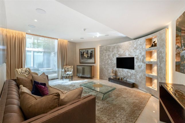 EM03, 199, Knightsbridge, London photo 3