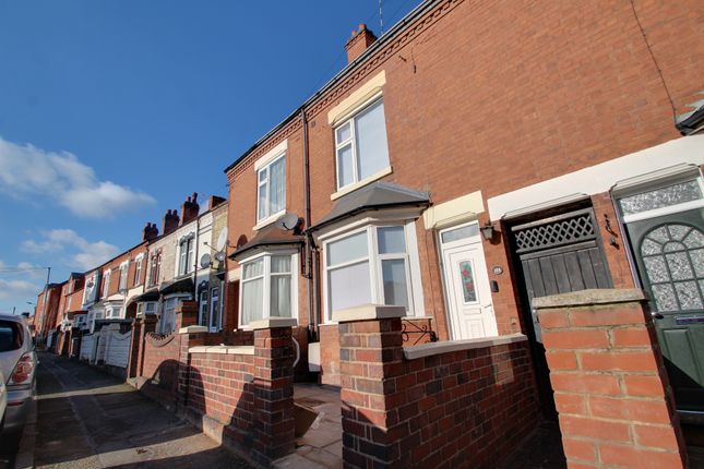 Shared accommodation to rent in Knighton Lane, Leicester