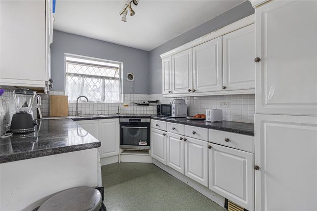 1, Bradenham Avenue, Kent photo 3