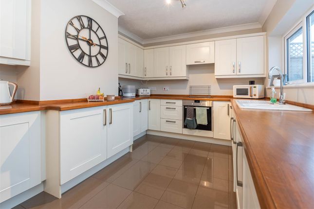 4, Fensway, Preston photo 3