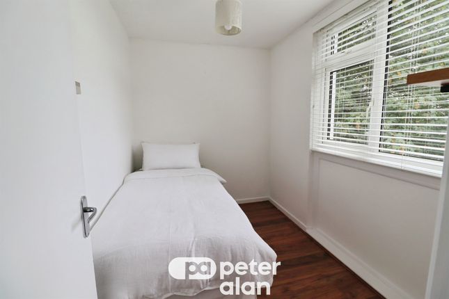 30, Llanishen Court, CARDIFF photo 5