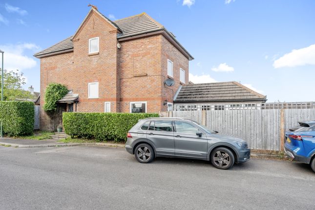 Thumbnail Detached house for sale in Belle Meade Close, Woodgate, Chichester