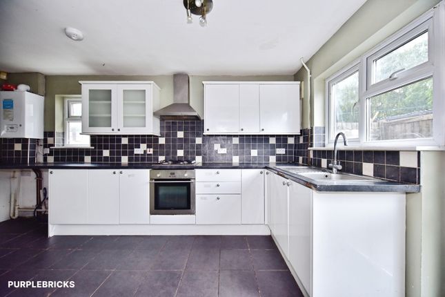 10, Highland Road, Maidstone photo 3