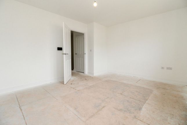 12, Cameron Close, Kenilworth photo 3