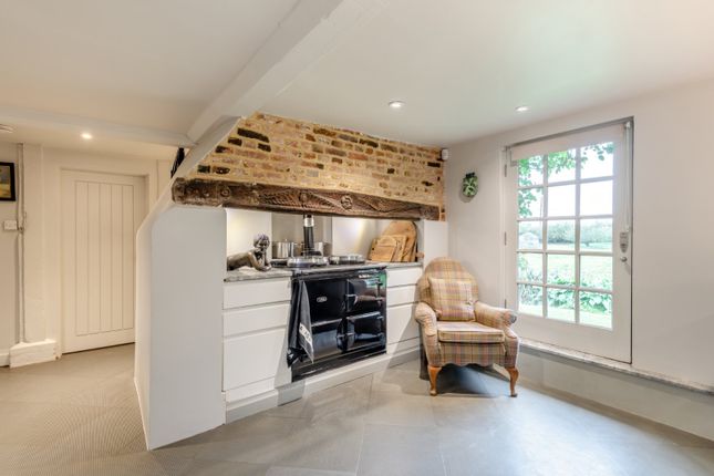 The Old Rectory,, Luddenham, Kent photo 5