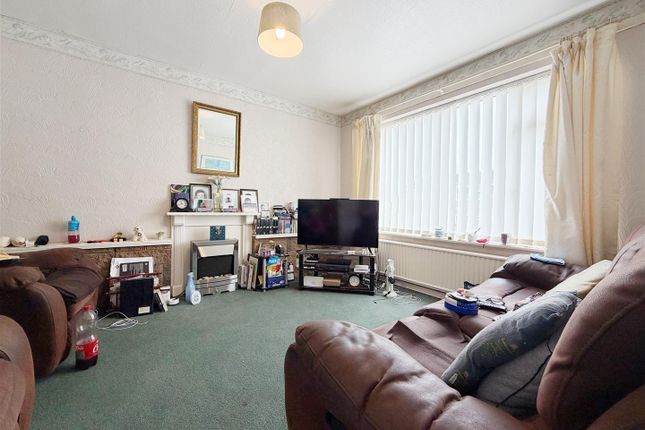 44, Queensway, Wrexham photo 2