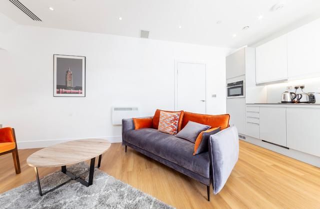 Atria House, Bath road, Slough photo 3