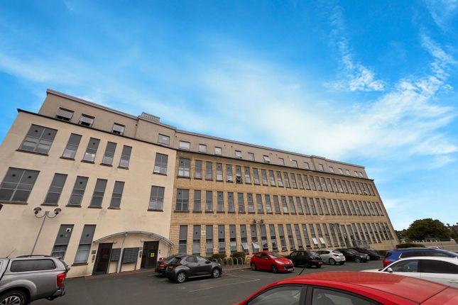 Thumbnail Flat for sale in Freehold Street, Northampton